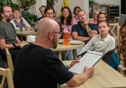 Fotogalerie Noc literatury 2024 - galerie