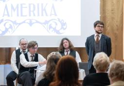 Fotogalerie SHIMMERLE KLEZMER KABARET – KAFKA: Americký proces - fotogalerie