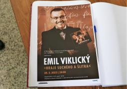 Fotogalerie Emil Viklický hraje Suchého a Šlitra - galerie