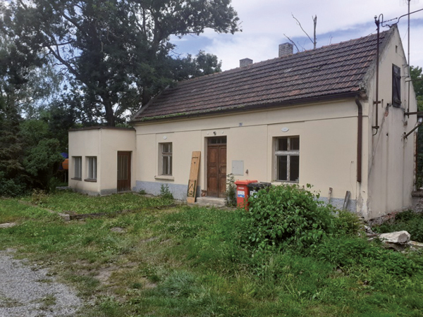 Původní stav objektu... (Foto: archiv Knihovny J. M. Hovorky)