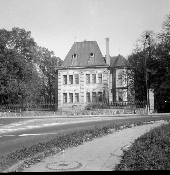 Sekerova vila – zde sídlila knihovna více než 30 let, a to v letech 1960–1992 (Foto: Muzeum Beskyd Frýdek-Místek)