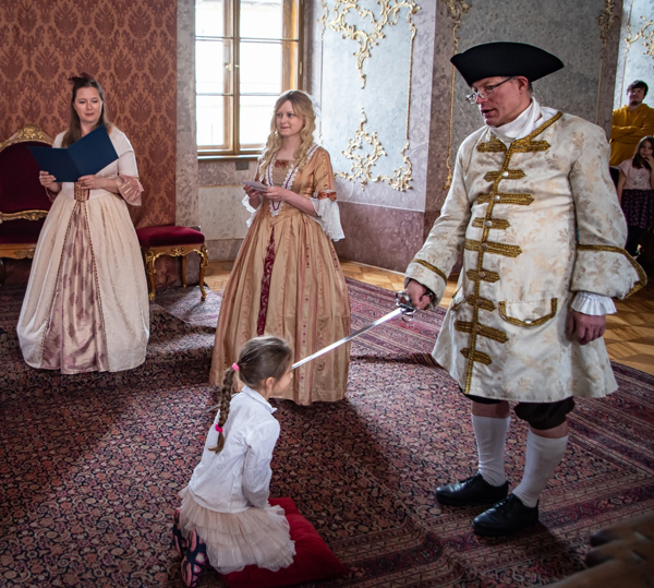 Pasování prvňáčků na čtenáře v Kroměříži (Foto: Roman Zikmund)