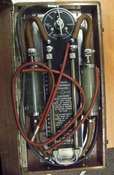 Pneumotorax podle L. Davidsona (Foto: archiv NTK)