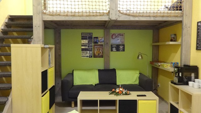 Pohled do nové části zrekonstruované knihovny v Křtinách – literární kavárny (Foto: Helena Jalová)